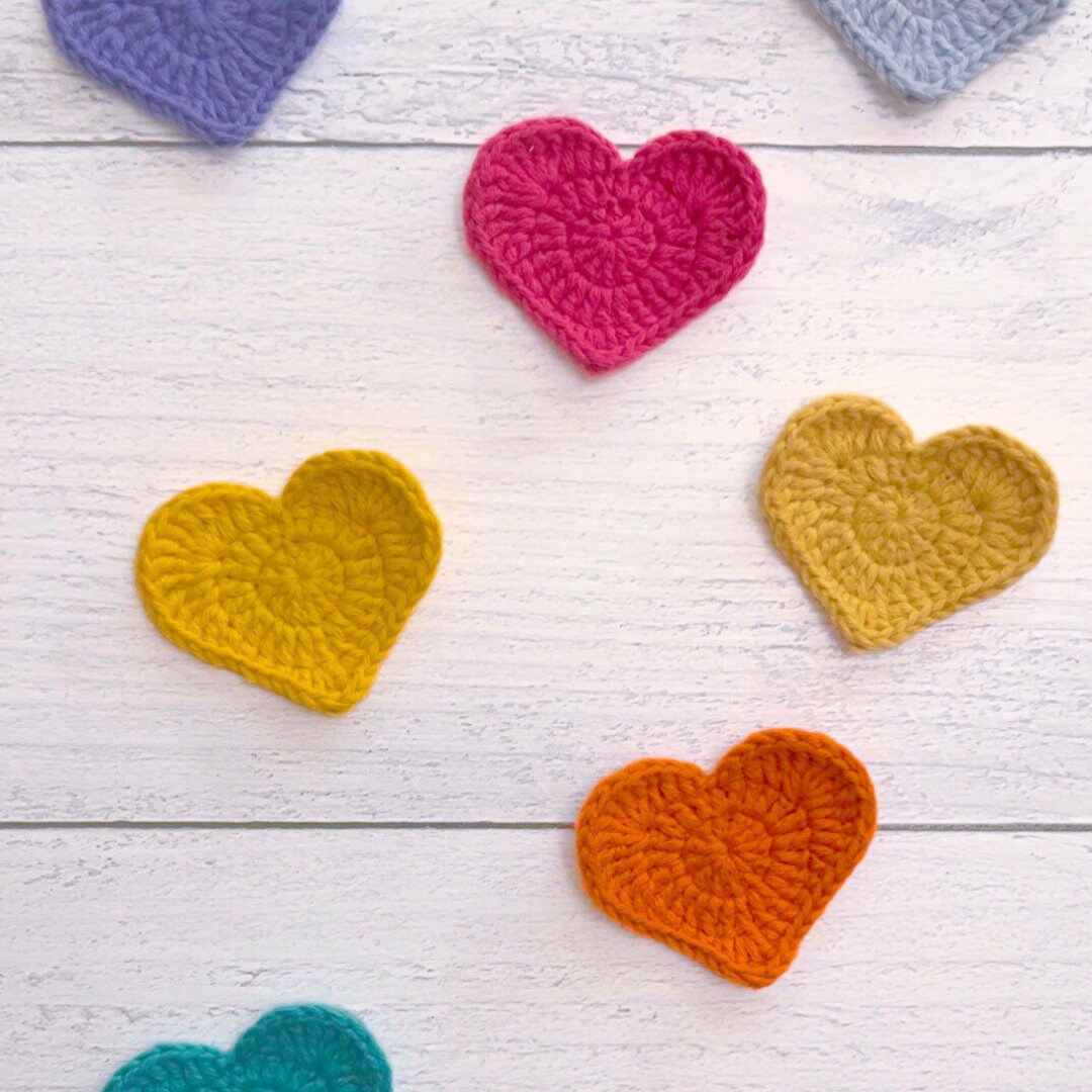 Crochet Heart Garland Pattern: Beginner-Friendly Home Decor (PDF Pattern)